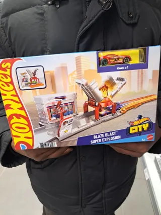 Hot Wheels City Blaze Blast Super Explosion