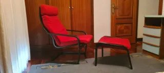 Sillón y reposapies Ikea Poang