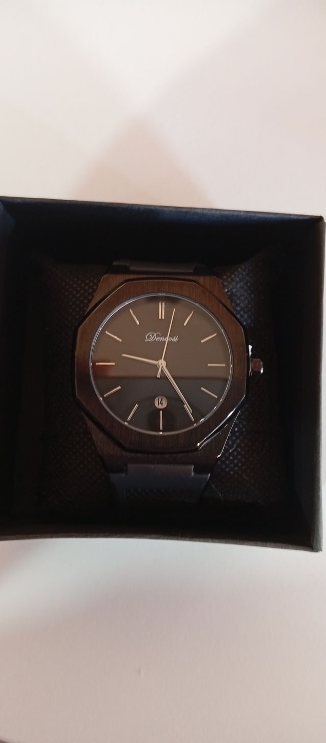 Reloj deportivo negro 43mm