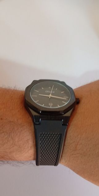 Reloj deportivo negro 43mm