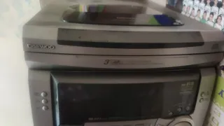 Stereo Daewoo AMI-917R con casse