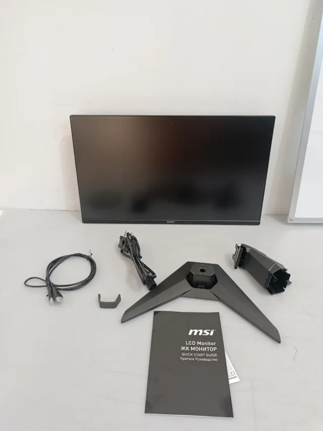 Monitor Gaming MSI P11Y0614