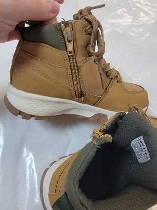 Botas niño talla 29