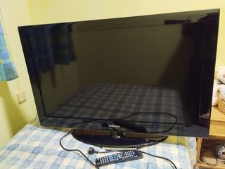 Televisor Samsung 40 Negro no es smart TV