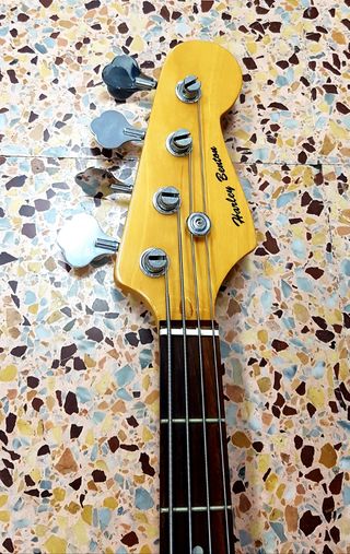 Bajo Eléctrico Sunburst 4 Cuerdas