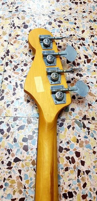 Bajo Eléctrico Sunburst 4 Cuerdas