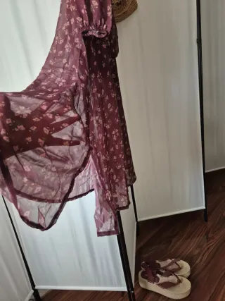 Vestido gasa floral Pull&Bear S