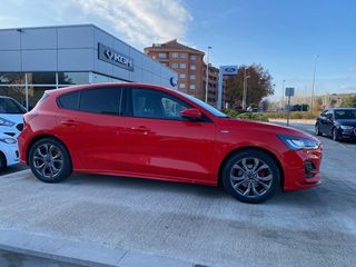 Ford Focus 2023 ST LINE MHEV