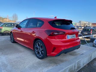 Ford Focus 2023 ST LINE MHEV
