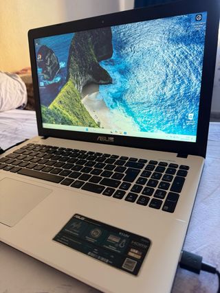 Portátil Asus R510V I7