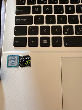 Portátil Asus R510V I7