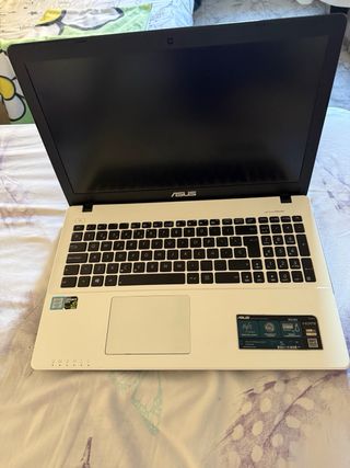Portátil Asus R510V I7
