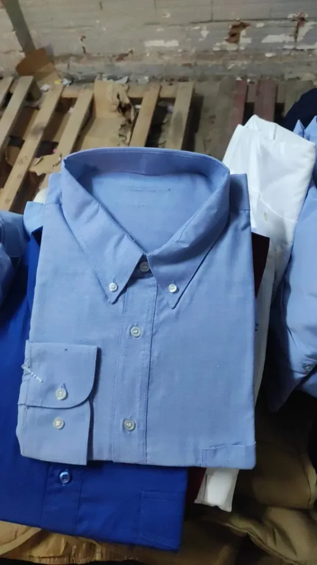 LOTE 300 CAMISAS LABORABLES NUEVAS