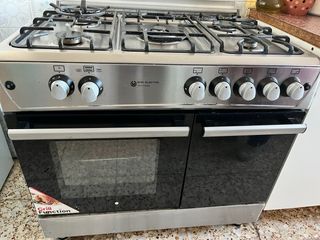 Fornello a gas a 5 fuochi