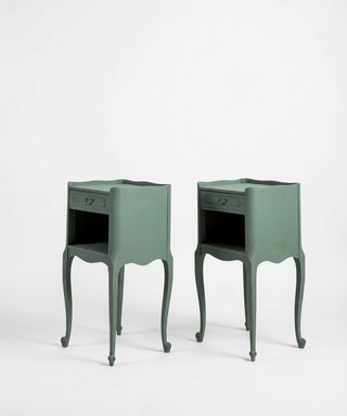 Pareja Mesitas Noche Luis XV Verde