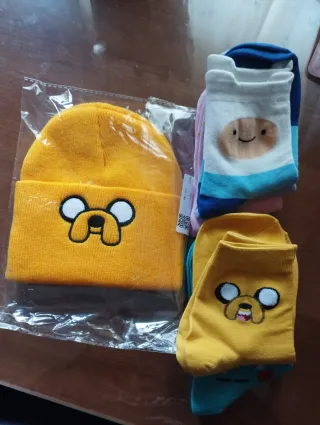 Lote Adventure Time: Gorro y Calcetines