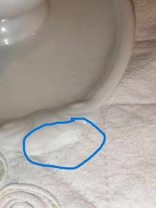 Salsiera in porcellana bianca