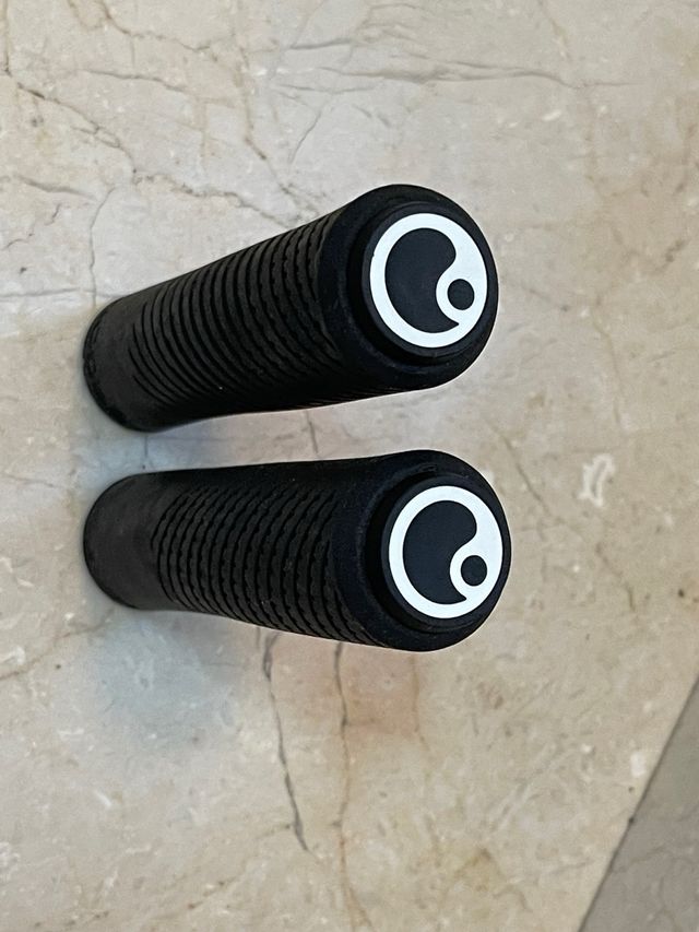 Puños MTB Ergon gxr circular / caucho aircell