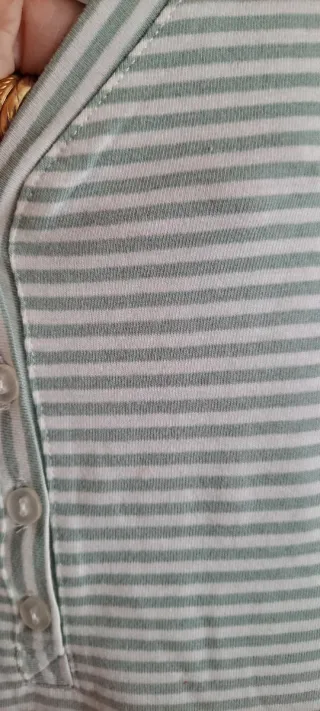 Camiseta Lindex rayas verde y blanco