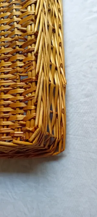 Cesta de mimbre rectangular