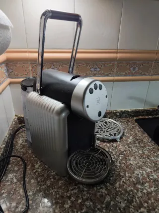 Cafetera Nespresso Zenius para oficinas