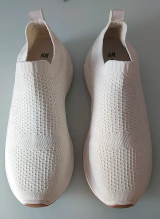 Zapatillas deportiva de calcetín en punto menguado