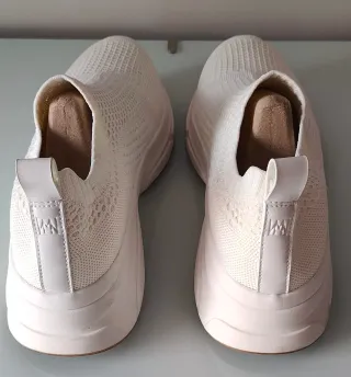 Zapatillas deportiva de calcetín en punto menguado