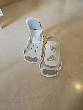 Tabla Snowboard Roxy 147cm Camber Blanca y Rosa