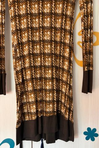 Vestido estampado cuadros marrón y beige