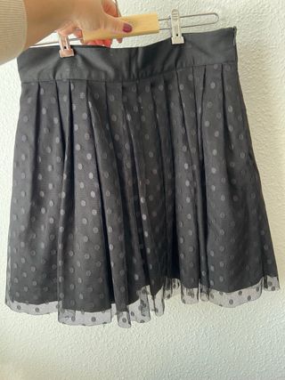 Falda negra tul lunares