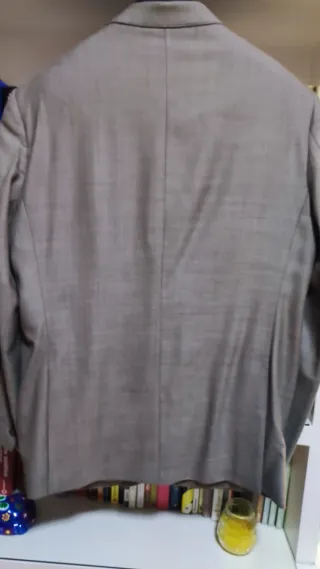 Traje de caballero gris