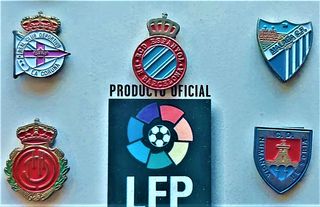 COLECCIÓN DE PINES DE LA LIGA DE FÚTBOL 1999-2000