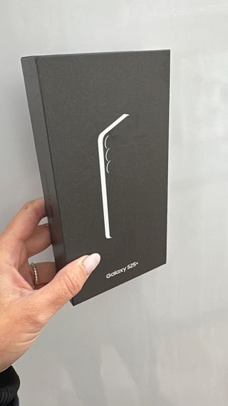 Caja Samsung Galaxy S25+ Plata