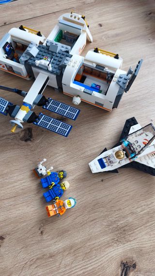 Lego City 60227 - Estação Espacial Lunar