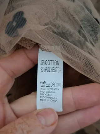 Falda larga tul floral beige y negro