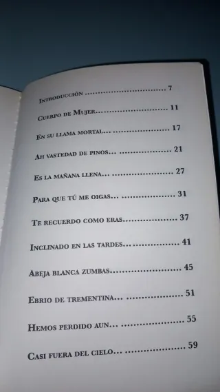 Veinte poemas de amor y una canción desesperada.