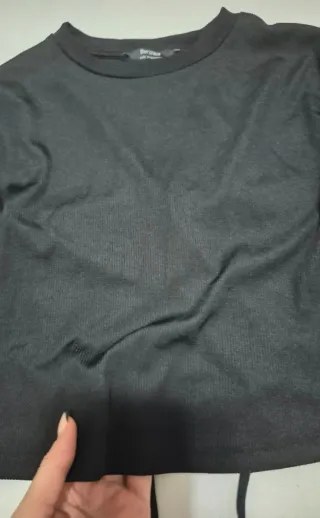 Top Bershka Negro Espalda Cruzada