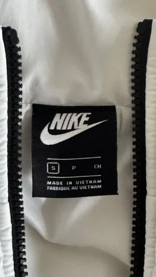 Chubasquero Nike Talla S