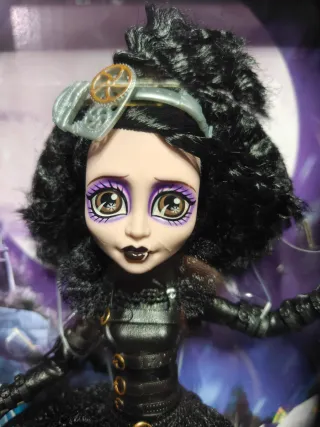 Monster High Skullector Edward Scissorhands