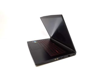 E51023-0 Pc Portatil Msi Thin Gf63 12Ucx