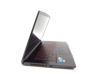 E51023-0 Pc Portatil Msi Thin Gf63 12Ucx