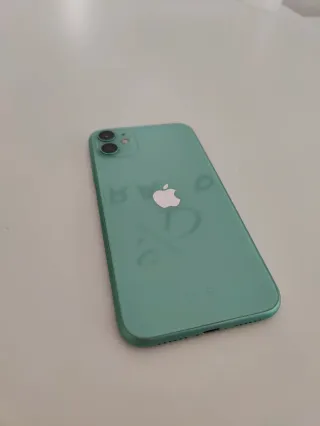 iPhone 11 64 GB Verde