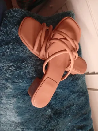 Sandalias de tacón rosa/beige