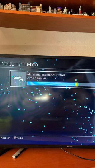 Consola PS4 Slim Negra 800 GB + 5 Juegos