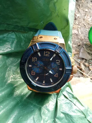 Reloj Guess Acero Azul y Dorado