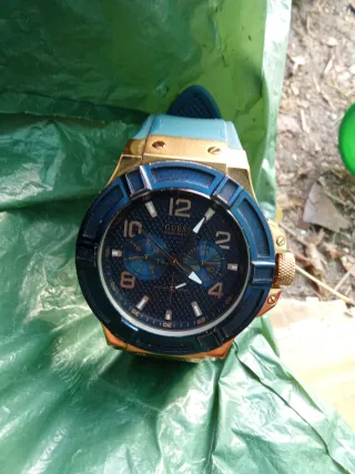 Reloj Guess Acero Azul y Dorado