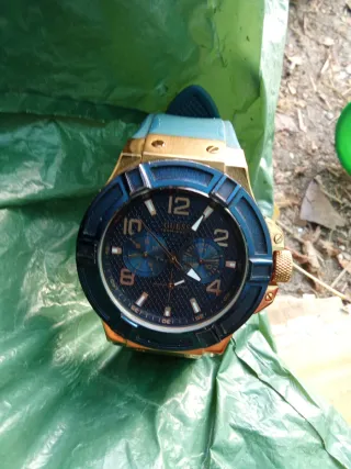 Reloj Guess Acero Azul y Dorado