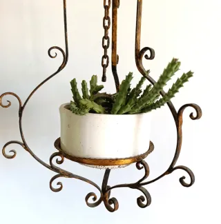 Colgador forja maceta