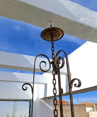 Colgador forja maceta