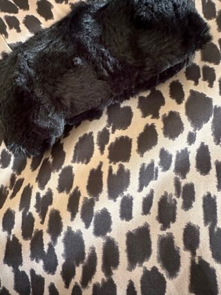 Abrigo estampado leopardo mujer Pilar Prieto